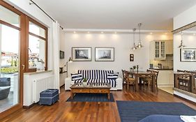 Pirat Rentyear Apartments